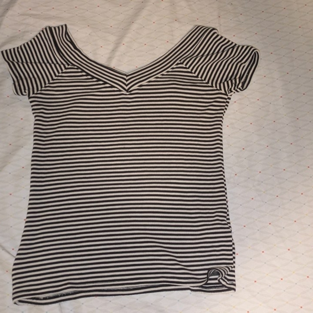 Guess Black and White Striped Short Sleeve Top